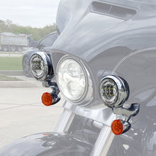 Chrome LED Spot Fog Passing Lights Lamp Turn Signals Bar Kit Fit for Harley Road King