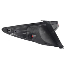 Passenger Side Right Halogen Rear Tail Light Outer For Hyundai Tucson SE 2022 2023