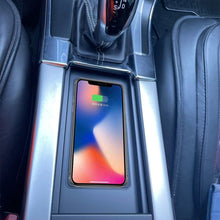 QI Car Wireless Charger Phone Fast Charging Pad For Volvo S60 V60 XC60 2014-2019