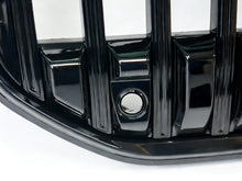 Front Bumper Kidney Grill Grille w/ LED Light For 2023-2026 BMW 7 Series G70 i7